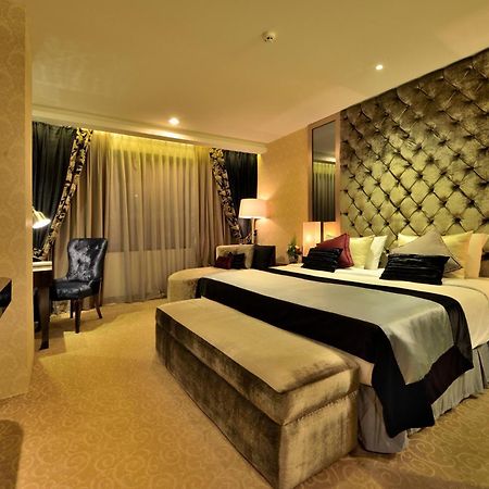Hotel Amaroossa Grande Bekasi Exteriér fotografie