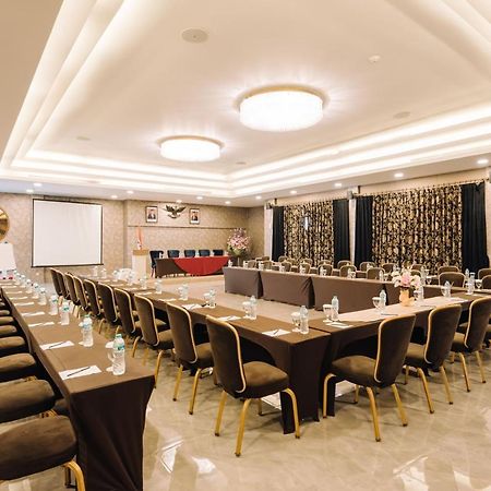 Hotel Amaroossa Grande Bekasi Exteriér fotografie