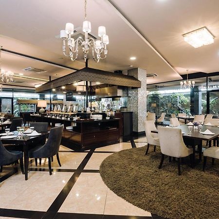 Hotel Amaroossa Grande Bekasi Exteriér fotografie
