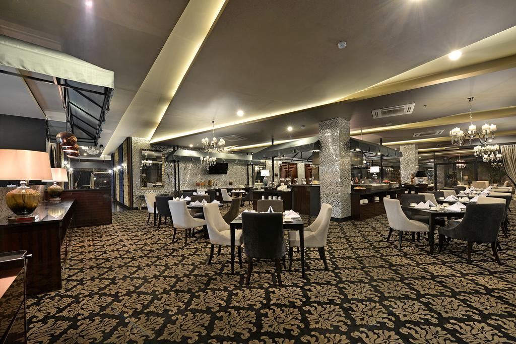 Hotel Amaroossa Grande Bekasi Exteriér fotografie