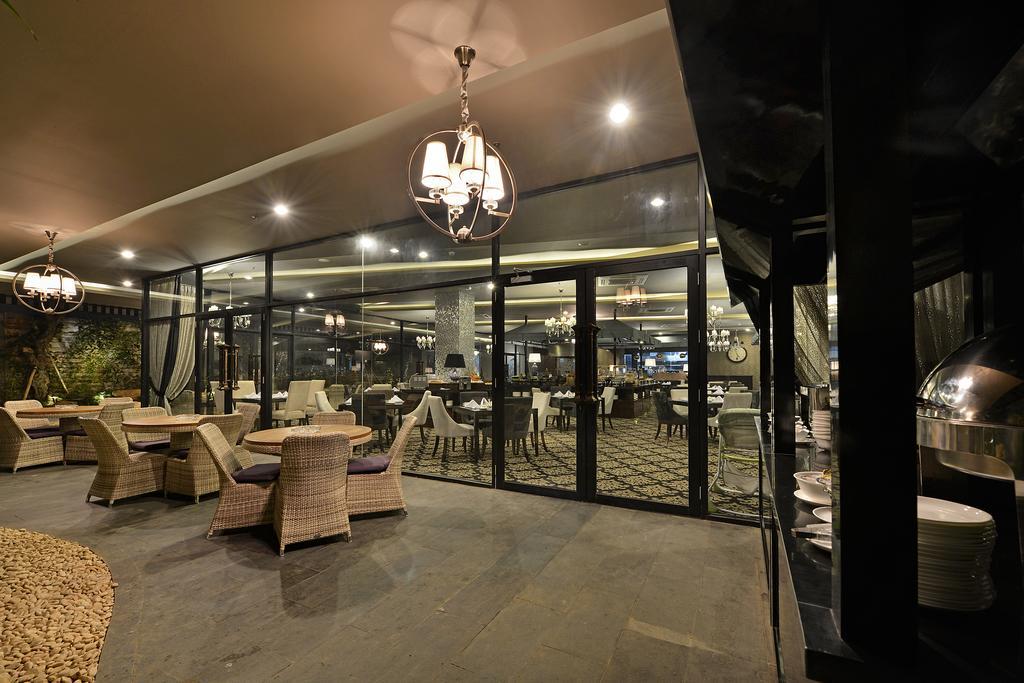 Hotel Amaroossa Grande Bekasi Exteriér fotografie