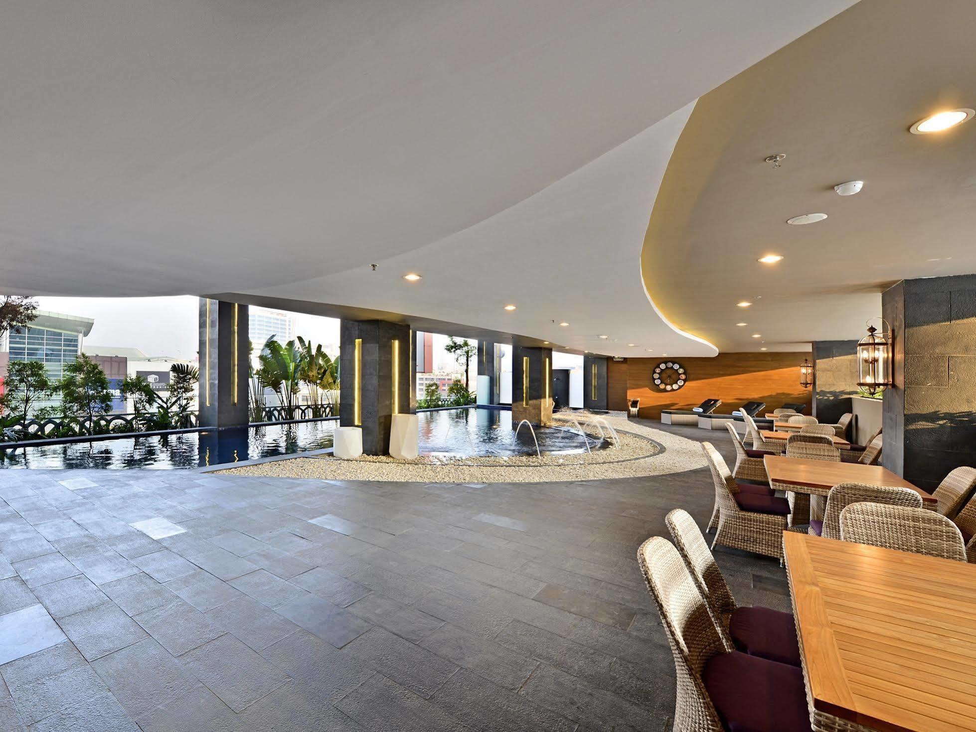 Hotel Amaroossa Grande Bekasi Exteriér fotografie